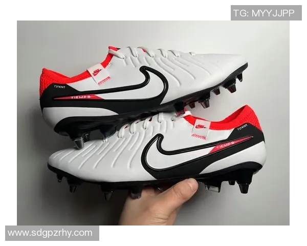 Nike传奇足球鞋与顶级球星的完美搭配及穿着故事分析